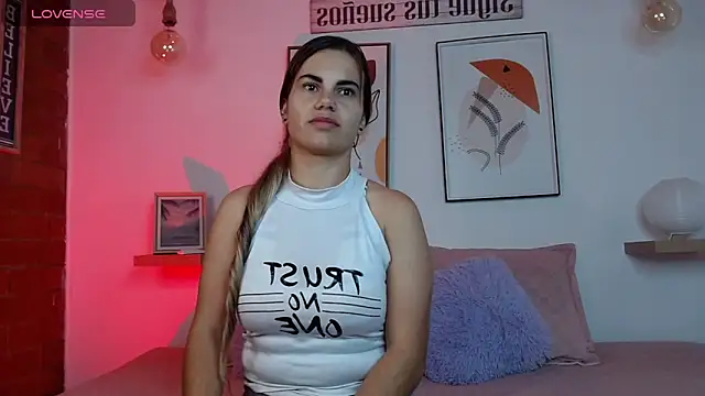 yeimi eclipse online show from November 30, 2:59 am