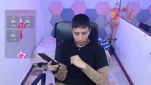 AngelRonson  online show from December 4, 4:11 am