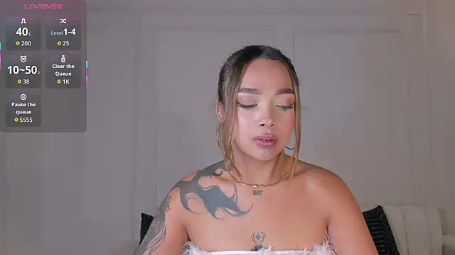 AmbarOwens online show from December 3, 4:42 am