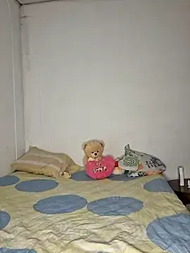 Nahomi vidal online show from December 2, 12:05 am