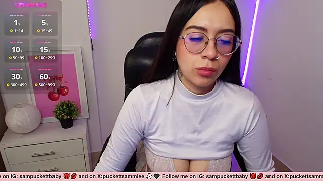 Snapshot of Sampuckettbaby chatting on February 20, 3:08 pm Sampuckettbaby online show from February 20, 3:08 pm