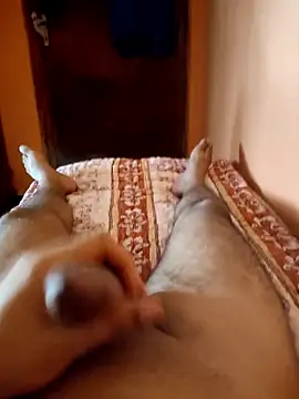 Snapshot of niyk__dz chatting on December 2, 11:37 am niyk dz online show from December 2, 11:37 am