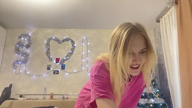 CelenFomes online show from December 2, 7:57 am