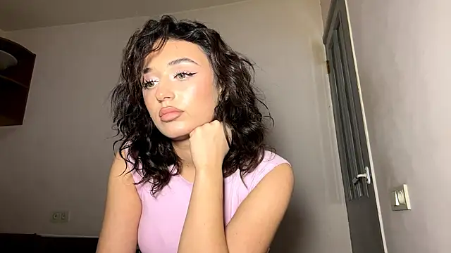 Snapshot of ParsedFix chatting on December 18, 2:23 pm ParsedFix online show from December 18, 2:23 pm