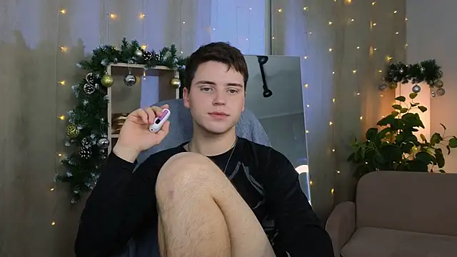 Olie Sparkle online show from December 13, 9:20 pm