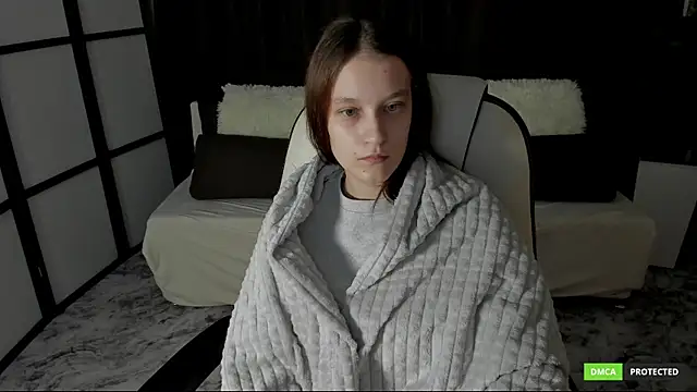 KrisDoeil online show from December 14, 2:06 am