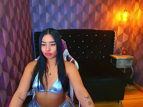 ScarlettDreew online show from December 5, 4:43 am