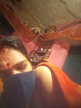 Snapshot of Your-shreya143 chatting on December 18, 1:44 am Your-shreya143 online show from December 18, 1:44 am