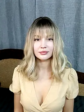 Snapshot of Selina_Heart chatting on December 18, 6:14 pm Selina Heart online show from December 18, 6:14 pm