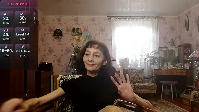 Snapshot of Angelina-Missteria chatting on December 5, 7:50 am Angelina-Missteria online show from December 5, 7:50 am