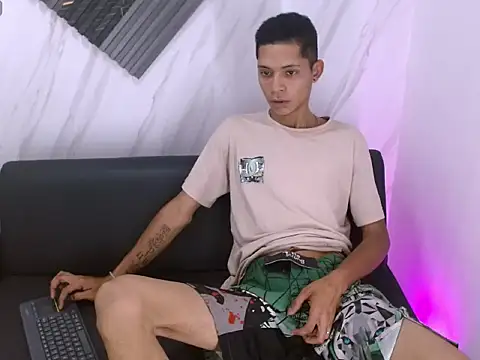 Axel Marcu online show from December 4, 12:25 pm