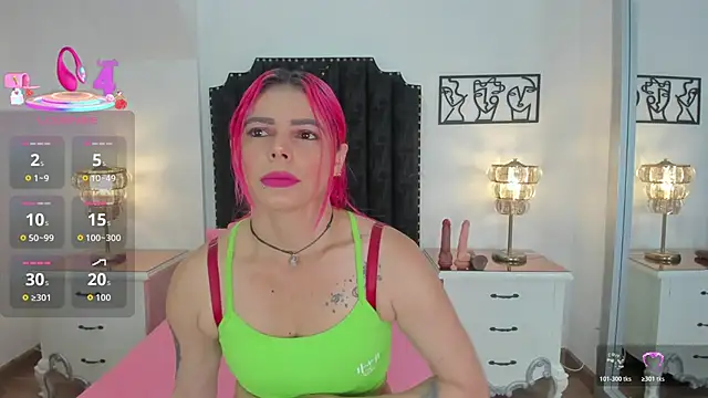 Snapshot of niki_santana7 chatting on December 14, 3:12 am niki santana7 online show from December 14, 3:12 am