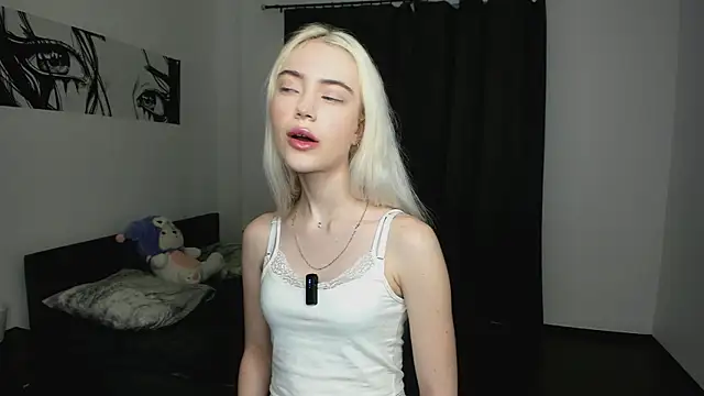 Snapshot of GoldCurve chatting on December 5, 9:40 am GoldCurve online show from December 5, 9:40 am