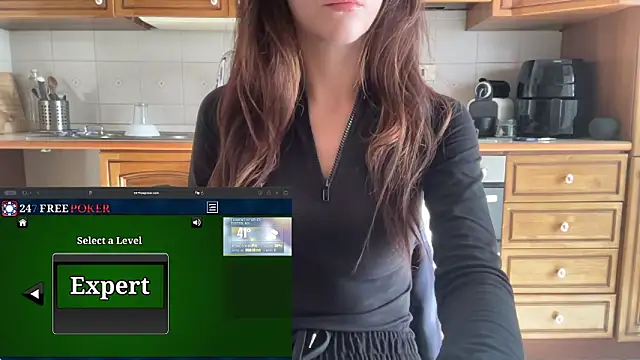 Snapshot of lonelymandy chatting on December 18, 12:00 pm lonelymandy online show from December 18, 12:00 pm