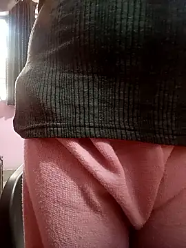 Snapshot of Tanya_Sharma98 chatting on December 17, 6:41 am Tanya Sharma98 online show from December 17, 6:41 am