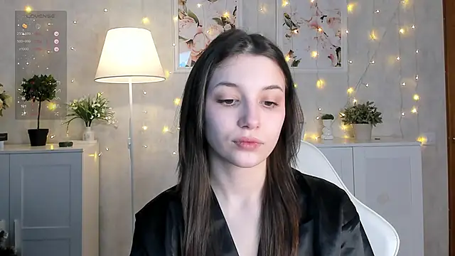 Snapshot of Bettyy_Moore chatting on December 14, 3:34 am Bettyy Moore online show from December 14, 3:34 am