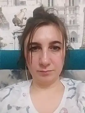 Snapshot of Koshova_1316 chatting on December 4, 4:38 pm Koshova 1316 online show from December 4, 4:38 pm