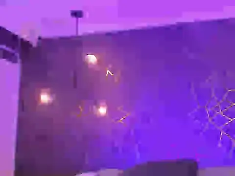 Snapshot of victoriaangels1 chatting on December 19, 1:12 am victoriaangels1 online show from December 19, 1:12 am