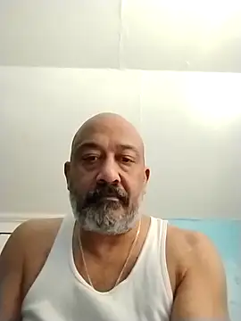 Snapshot of coach7823 chatting on December 5, 5:09 pm coach7823 online show from December 5, 5:09 pm