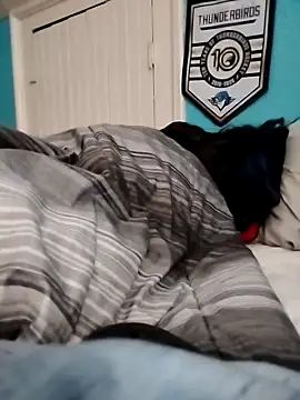 Snapshot of coach7823 chatting on December 18, 4:13 pm coach7823 online show from December 18, 4:13 pm