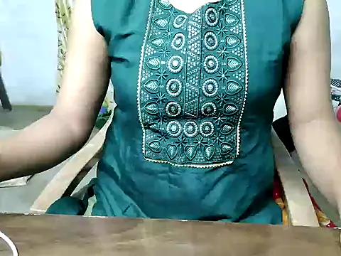 ishiii-69 online show from December 18, 5:30 pm