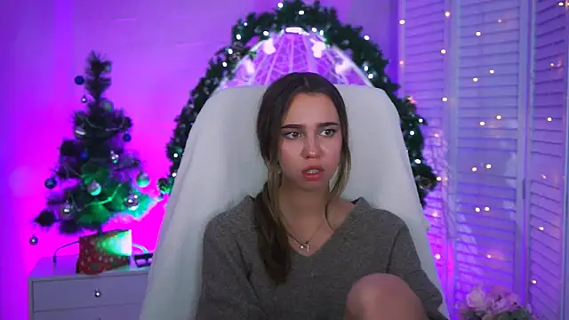 KimPorins online show from December 16, 12:21 pm