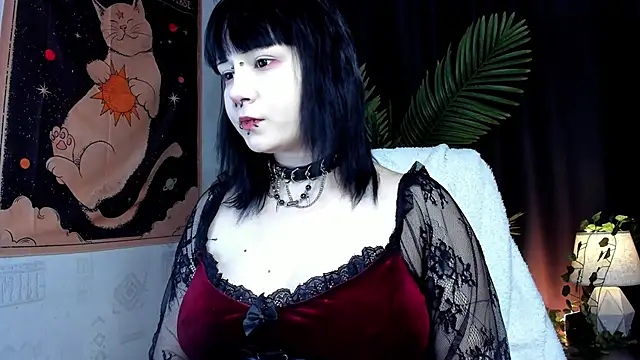 Snapshot of radiant_lane chatting on December 19, 6:42 am radiant lane online show from December 19, 6:42 am