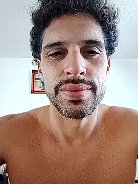 Snapshot of ignaccioCh chatting on December 4, 8:06 pm ignaccioCh online show from December 4, 8:06 pm