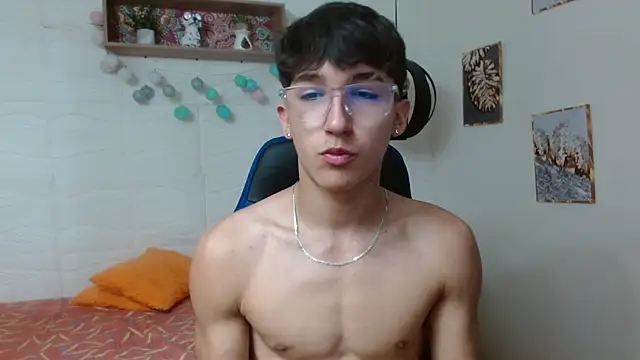 jeremy job online show from December 15, 12:09 pm