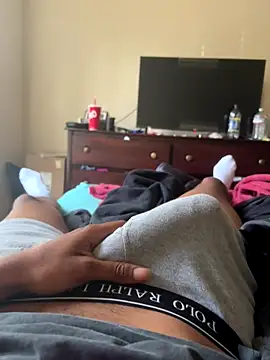 Snapshot of justinsider3000 chatting on December 13, 7:53 pm justinsider3000 online show from December 13, 7:53 pm