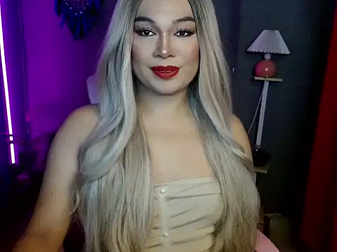 Snapshot of shadow-goddess chatting on December 16, 6:40 am shadow-goddess online show from December 16, 6:40 am