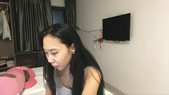 Snapshot of MarianelaLugar chatting on December 15, 1:15 pm MarianelaLugar online show from December 15, 1:15 pm