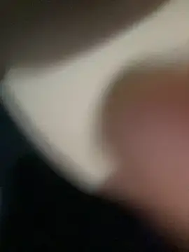 Snapshot of Lylyk2 chatting on December 18, 12:33 pm Lylyk2 online show from December 18, 12:33 pm