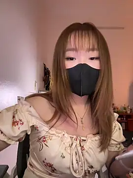 Snapshot of Miumeo20 chatting on December 14, 3:28 pm Miumeo20 online show from December 14, 3:28 pm