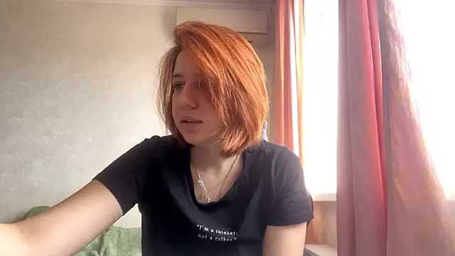 Snapshot of Julie_mayers_ chatting on December 15, 9:13 am Julie mayers online show from December 15, 9:13 am