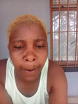 Snapshot of SexyMbali_01 chatting on December 16, 7:46 am SexyMbali 01 online show from December 16, 7:46 am