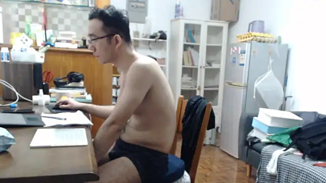 Snapshot of jjjjay123 chatting on December 17, 2:12 pm jjjjay123 online show from December 17, 2:12 pm