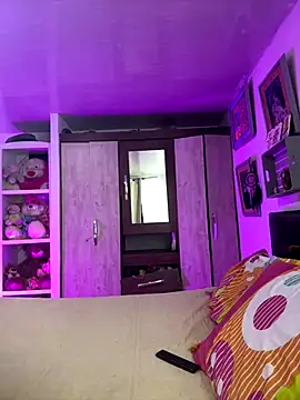 Snapshot of Aurora_Dolce chatting on December 16, 3:11 am Aurora Dolce online show from December 16, 3:11 am