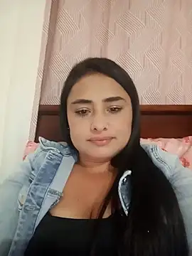 sara nina online show from December 17, 2:28 am