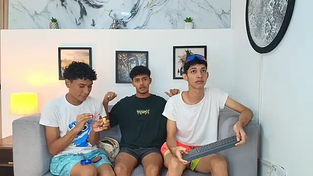 Snapshot of SWEET_RABBIT1 chatting on December 14, 6:23 pm SWEET RABBIT1 online show from December 14, 6:23 pm