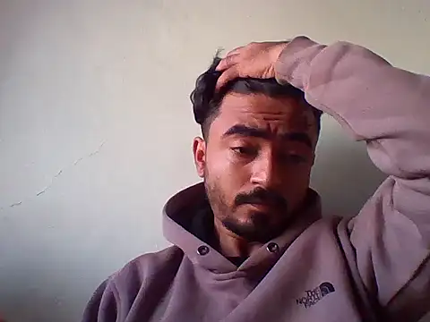 Snapshot of no_one_knows_ chatting on December 14, 2:50 am no one knows online show from December 14, 2:50 am