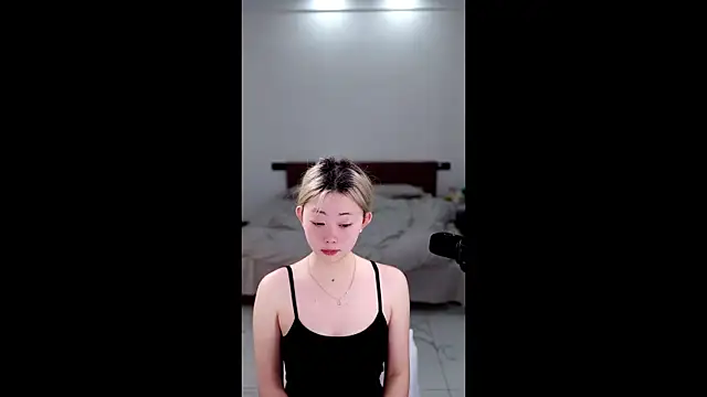 dali83 online show from December 14, 8:20 am