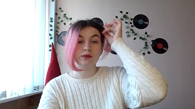 Snapshot of Aura__Myst chatting on December 18, 12:44 pm Aura Myst online show from December 18, 12:44 pm