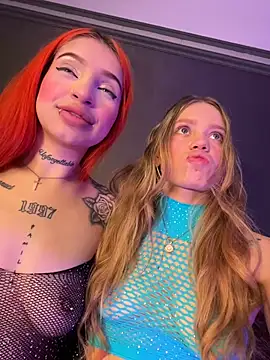 Railey And Megan online show from December 17, 4:02 pm