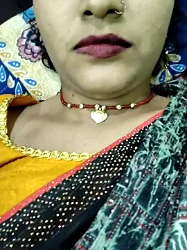 Snapshot of Sweet_Couple_01 chatting on December 18, 3:18 pm Sweet Couple 01 online show from December 18, 3:18 pm