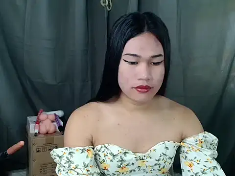 Snapshot of AnastasiaLuxe chatting on December 19, 6:09 am AnastasiaLuxe online show from December 19, 6:09 am