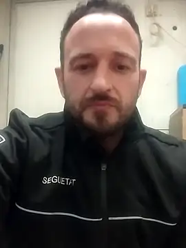 Snapshot of Tonybp84 chatting on December 17, 2:50 am Tonybp84 online show from December 17, 2:50 am