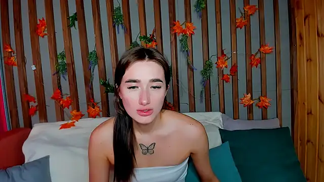 Snapshot of Evis_Dailyy chatting on December 17, 1:00 am Evis Dailyy online show from December 17, 1:00 am