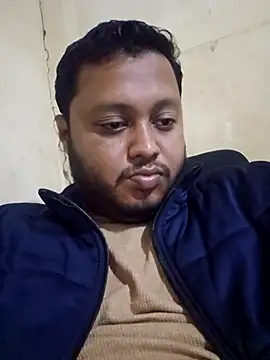 Snapshot of SHARIF12123 chatting on December 15, 12:53 pm SHARIF12123 online show from December 15, 12:53 pm