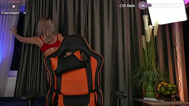 creampussyy online show from March 18, 7:42 pm